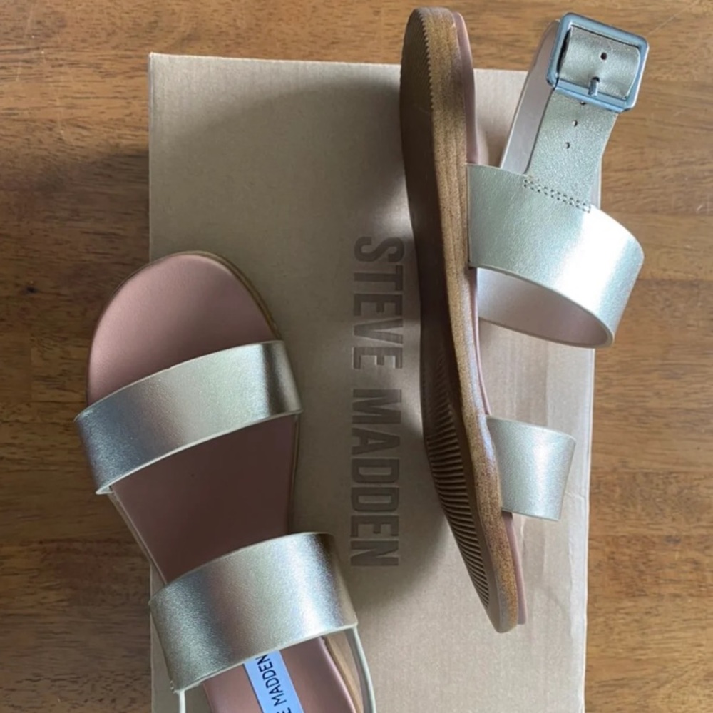 NWT Steve Madden Dana